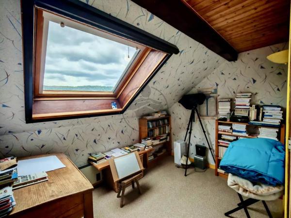Vente                                                      Maison
                        
                     5 pièces                      79 m2                     à Deluz
