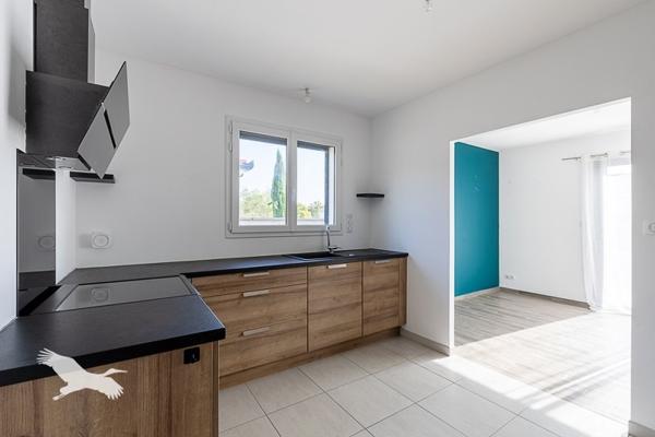 Maison 305 000 € Saint-Sulpice-la-Pointe 4 p 95 m² DPE B