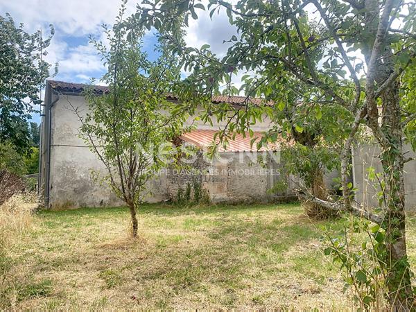 Maison à vendre à DOIX LES FONTAINES - 3 pièces avec jardin