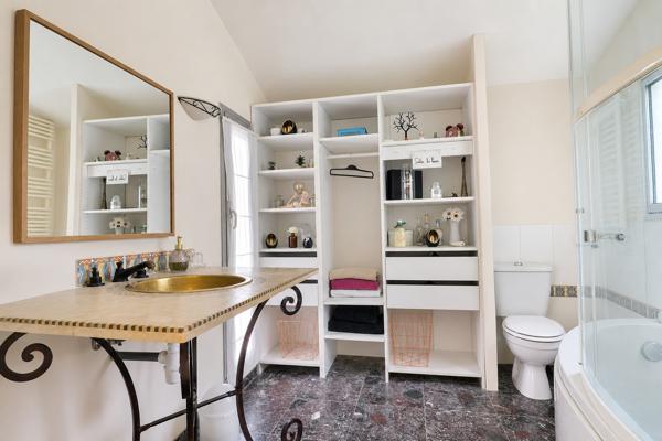 Maison 6 pièces - 166 m² - Piscine