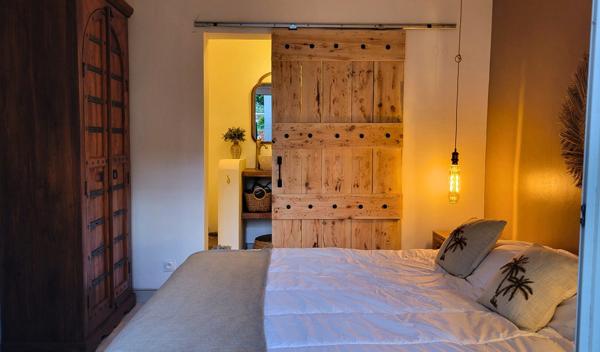 Mimosa - Maison rénovée avec piscine et dépendance – 156 m² – calme, sans vis-à-vis