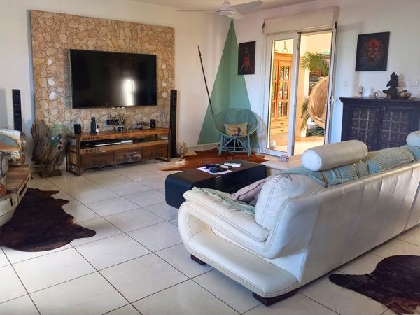 Mimosa - Maison rénovée avec piscine et dépendance – 156 m² – calme, sans vis-à-vis