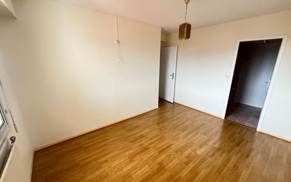 Appartement à vendre    3 pièces • 84 m2 Dax