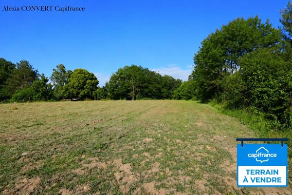 Terrain à vendre 790m² hors lotissement proche centre village  FOISSIAT (01)