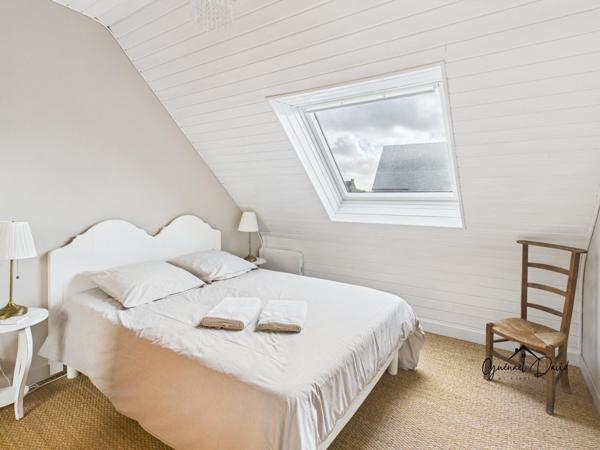 Roscoff, maison familiale clé en main en impasse, habitable de plain-pied, 4 chambres, grand jardin et garage