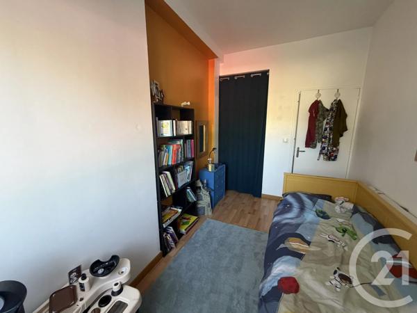 Appartement T4 à vendre  4 pièces - 106,77 m 2   LE MANS  - 72