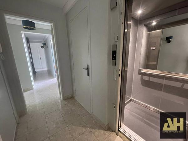 EXCLUSIVITÉ – APPARTEMENT D'EXCEPTION - VUE MER PANORAMIQUE - ASCENSEUR PRIVATIF - 5 CHAMBRES - PARKINGS