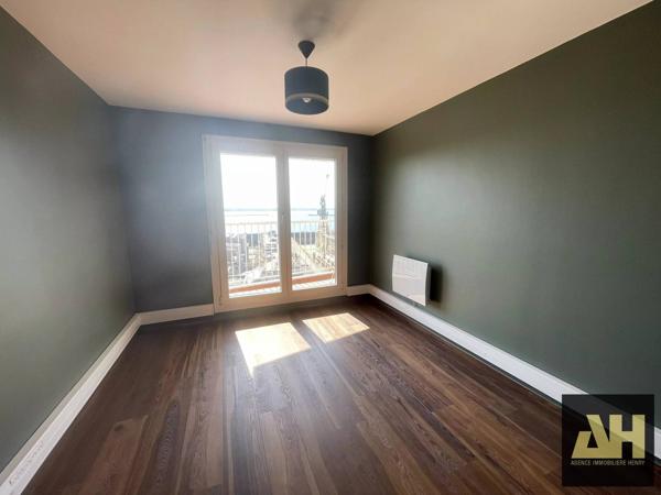 EXCLUSIVITÉ – APPARTEMENT D'EXCEPTION - VUE MER PANORAMIQUE - ASCENSEUR PRIVATIF - 5 CHAMBRES - PARKINGS