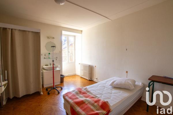 Maison 22 pièces de 316 m² à Le Buisson-de-Cadouin (24480)