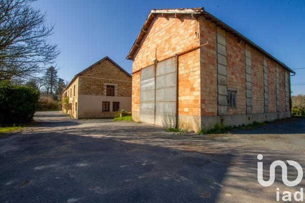 Maison 22 pièces de 316 m² à Le Buisson-de-Cadouin (24480)