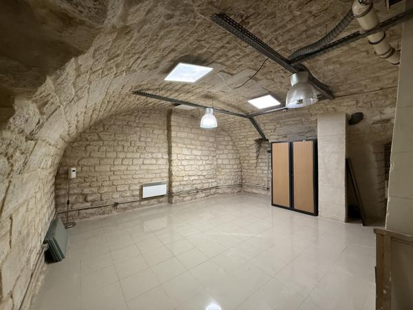 75002 - SENTIER - LOCAL COMMERCIAL - 104 M2