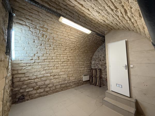 75002 - SENTIER - LOCAL COMMERCIAL - 104 M2