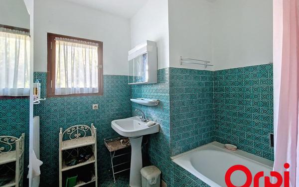 Maison à vendre    4 pièces •  Saint-Mandrier-sur-Mer