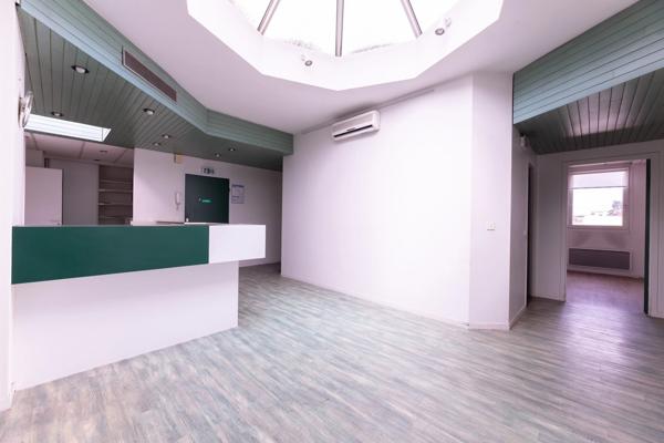 PAU (64) - Place de Verdun - À vendre bureaux de 235m2