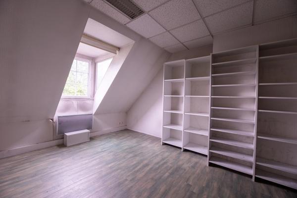 PAU (64) - Place de Verdun - À vendre bureaux de 235m2