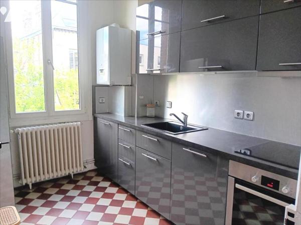 ROUEN GARE MAGNIFIQUE APPARTEMENT F5 avec grenier et caves