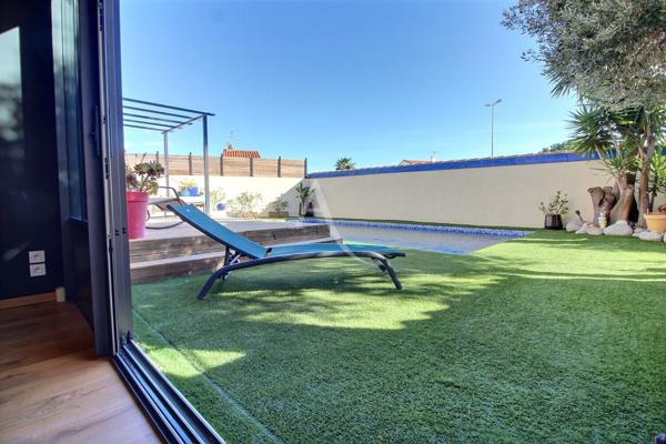 À VENDRE CABESTANY VILLA T5 DE 160 M² AVEC PISCINE SUR TERRAIN 3 FACES DE 400 M²