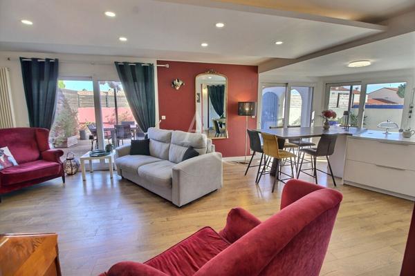 À VENDRE CABESTANY VILLA T5 DE 160 M² AVEC PISCINE SUR TERRAIN 3 FACES DE 400 M²