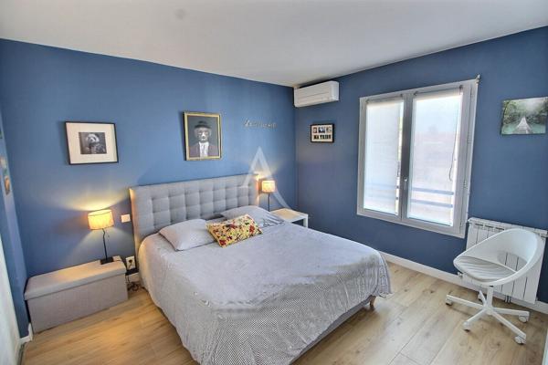 À VENDRE CABESTANY VILLA T5 DE 160 M² AVEC PISCINE SUR TERRAIN 3 FACES DE 400 M²