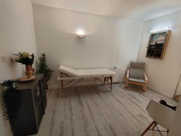 A vendre murs Locaux d'activité Montfavet  (84170) 193 m2, coworking médical , location de salles