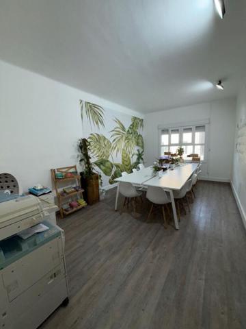 A vendre murs Locaux d'activité Montfavet  (84170) 193 m2, coworking médical , location de salles