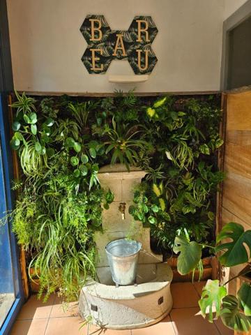 A vendre murs Locaux d'activité Montfavet  (84170) 193 m2, coworking médical , location de salles