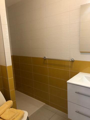 A LOUER Maison meublée 2 chambres