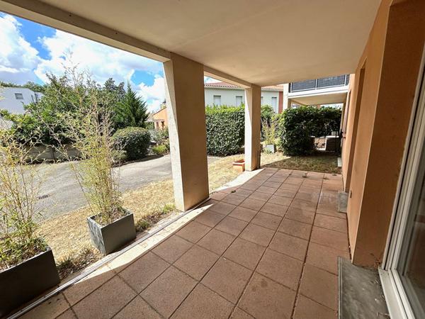 TOURNEFEUILLE/LARDENNE : T2 avec terrasse