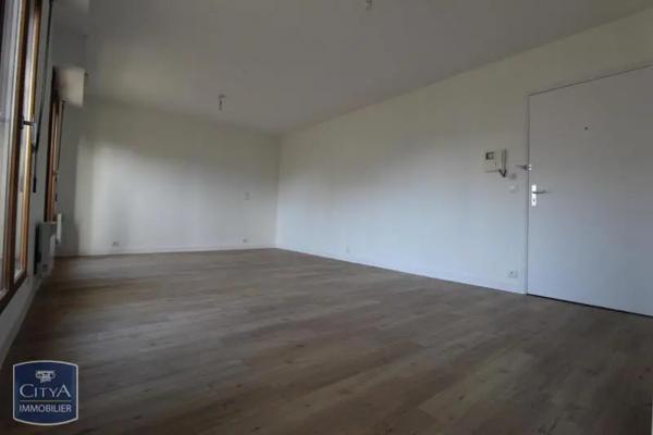 Appartement à louer 2 pièces 48.02m²