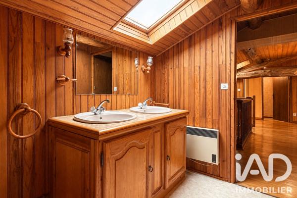 Maison à vendre 5 pièces 129 m² Hiersac