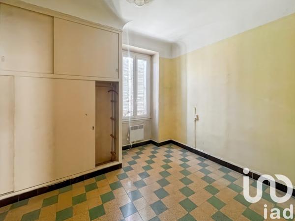 Appartement 3 pièces de 75 m² à Nîmes (30000)