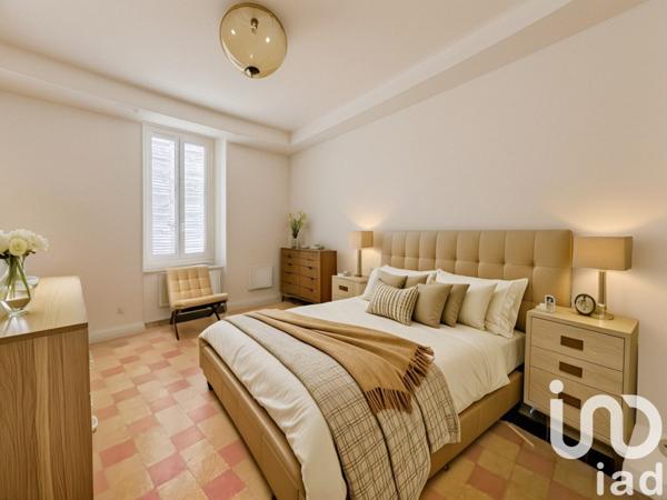 Appartement 3 pièces de 75 m² à Nîmes (30000)