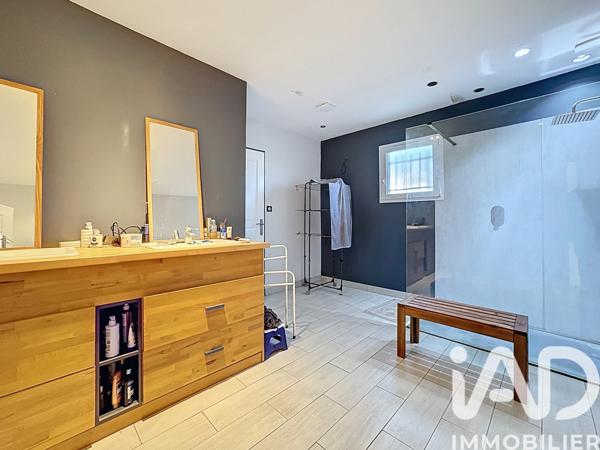 Maison à vendre 4 pièces 145 m² Mouthiers-sur-Boëme