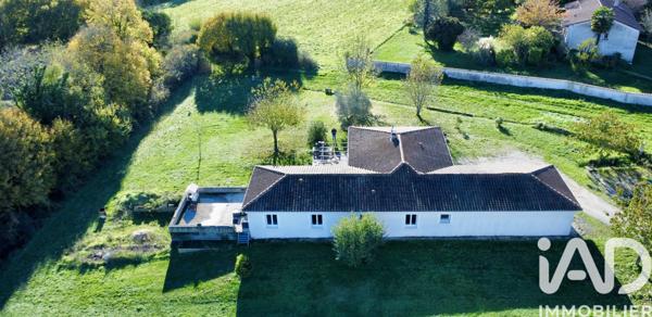 Maison à vendre 4 pièces 145 m² Mouthiers-sur-Boëme