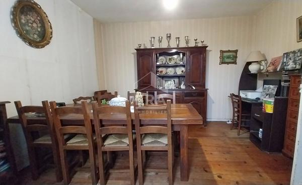 Maison à rénover avec grands volumes et dépendances ? Fort potentiel