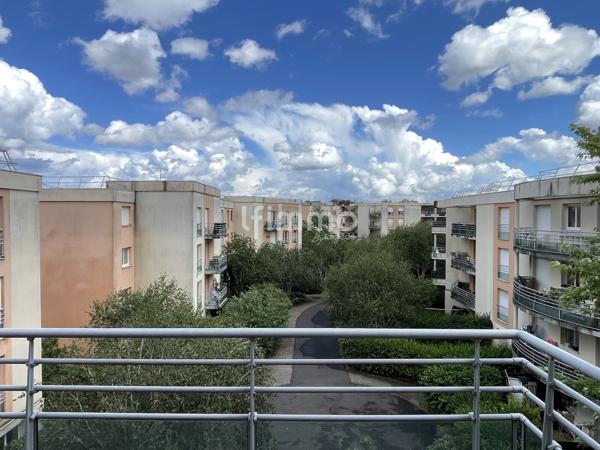 Idéal 1er achat : Studio 35m², balcon, box - Créteil