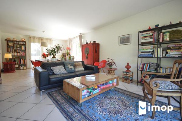À Talant, maison familiale 7 pièces avec jardin et double garage, proche commodités