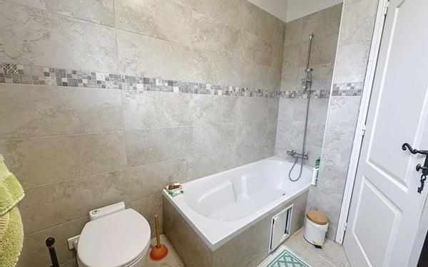 Maison à vendre    5 pièces • 123,89 m2 Les Angles