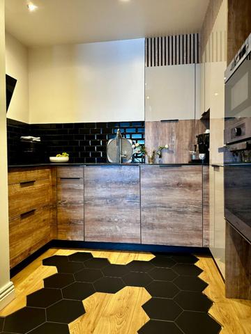 NANCY CENTRE - APPARTEMENT - PARKING - ASCENCEUR - CAVE - 105 M2