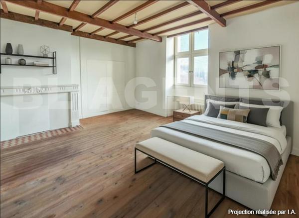 Maison de ville au fort potentiel – emplacement central et prix très attractif