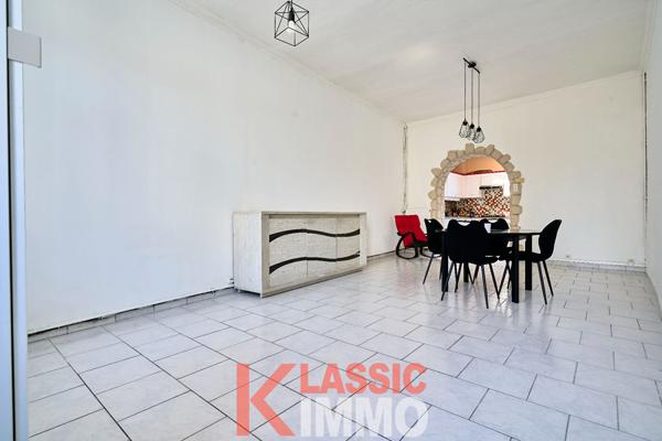 Maison 4 chambres avec un extérieur et garage 10 m²