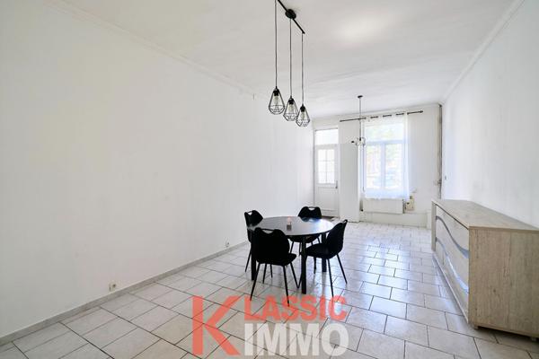 Maison 4 chambres avec un extérieur et garage 10 m²