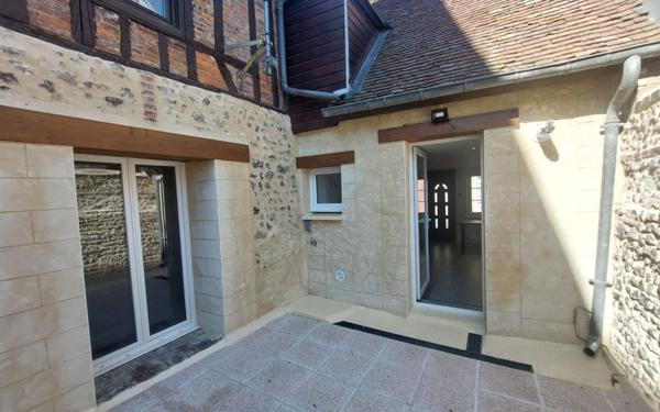 Maison à vendre    5 pièces • 90,99 m2 Rugles