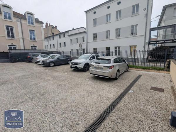 Parking à louer Givors (69700)