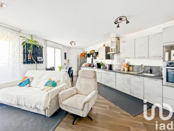 Appartement à vendre 3 pièces 63 m² Montfermeil