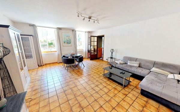 Maison à vendre    5 pièces •  Les Martys