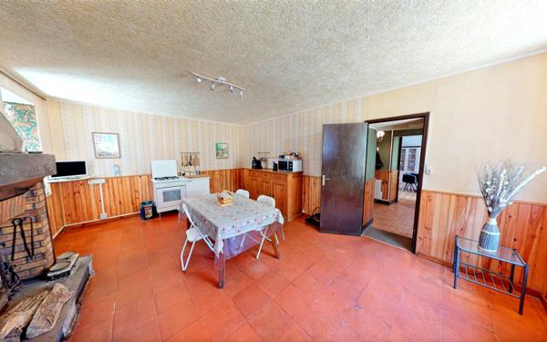 Maison à vendre    5 pièces •  Les Martys