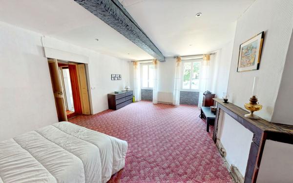 Maison à vendre    5 pièces •  Les Martys