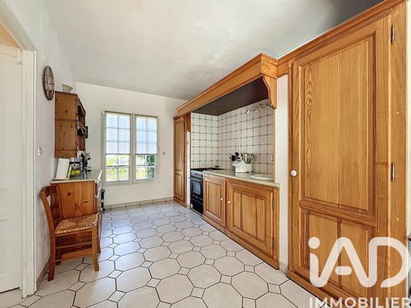 Maison à vendre 6 pièces 168 m² Saint-Fuscien