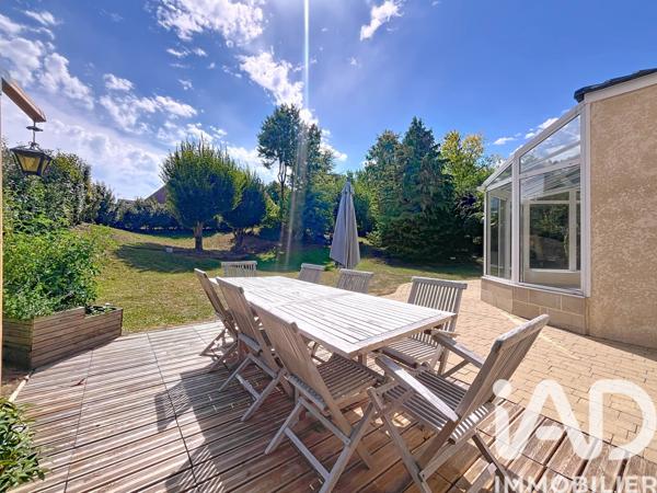 Maison à vendre 6 pièces 168 m² Saint-Fuscien